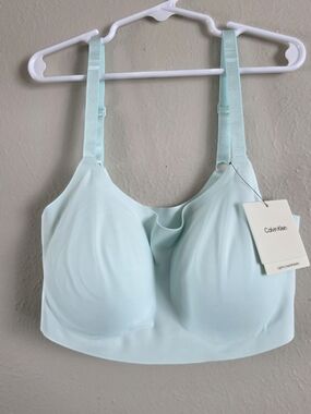 Calvin Klein Mint Light Blue Wireless Comfort Bralette MEDIUM
